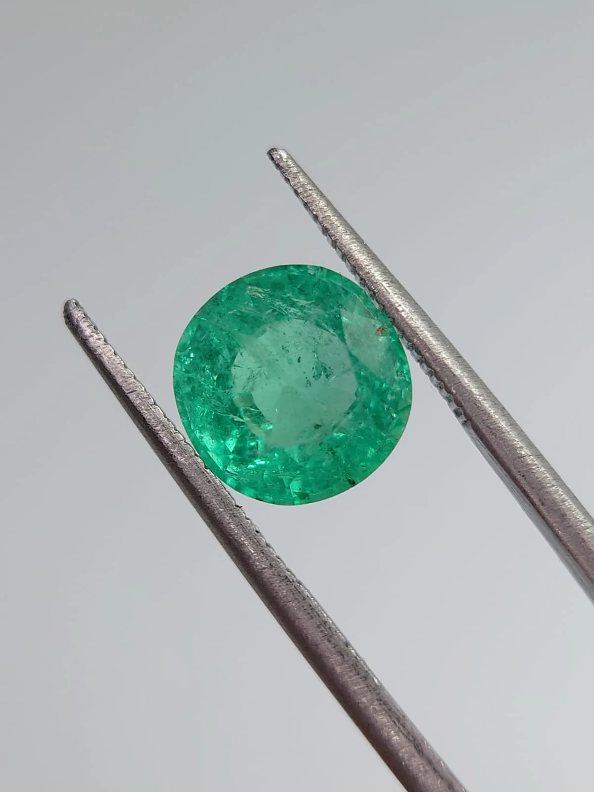 2.65ct Natural Green Emerald Round Cut From Panjshir Afghanistan — view 4